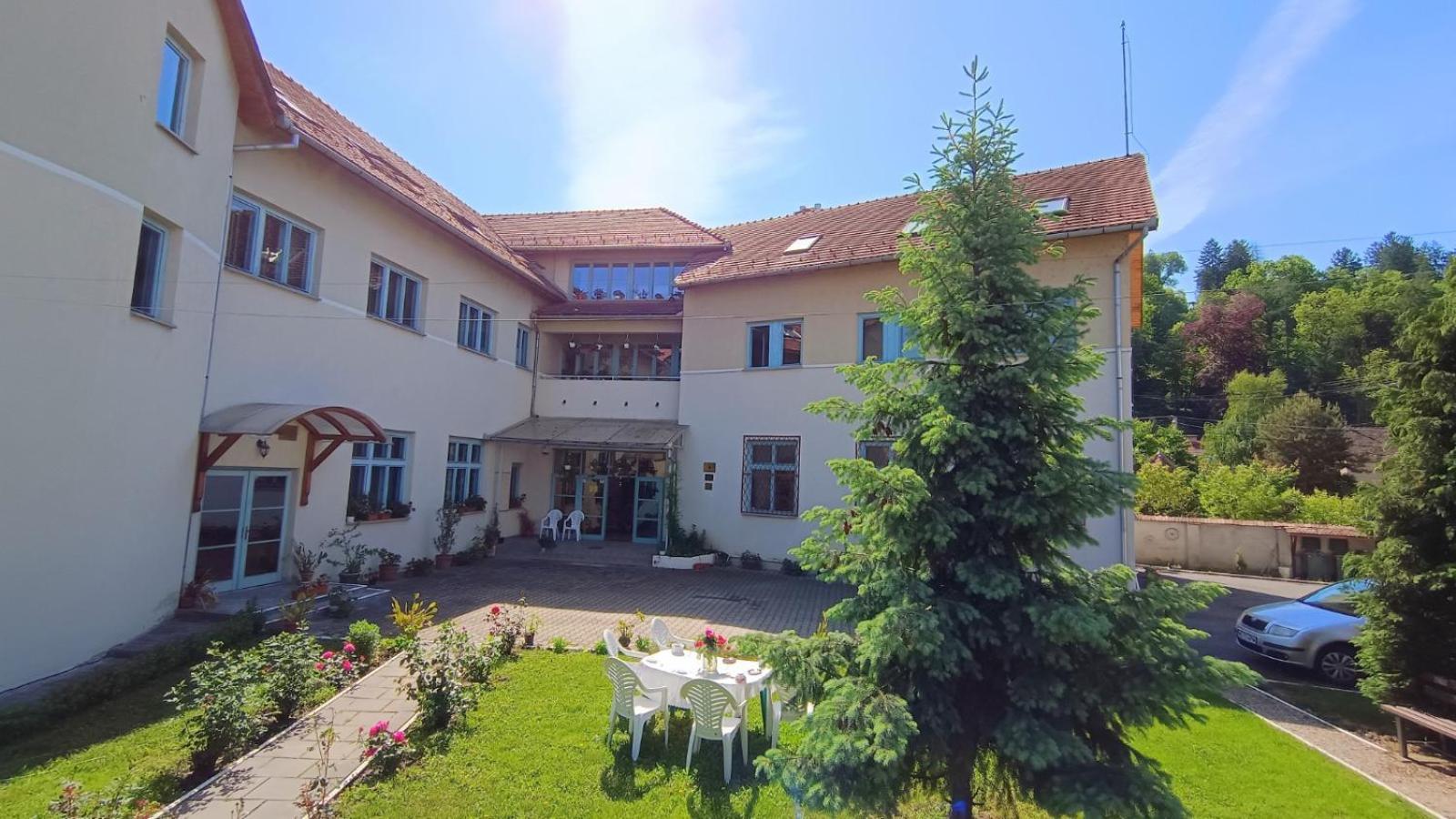 Centrul Gaudeamus Hostel Sighisoara Exterior photo